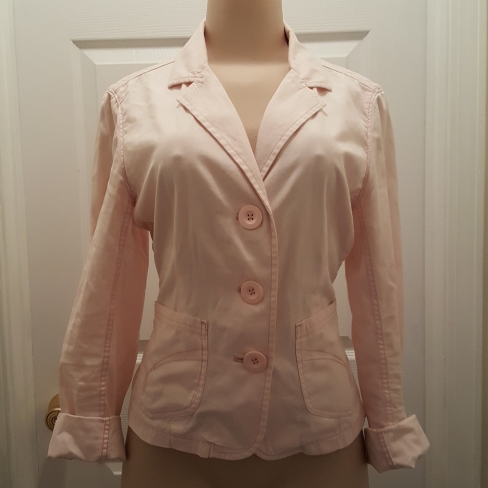 B. MOSS PALE PINK BLAZER